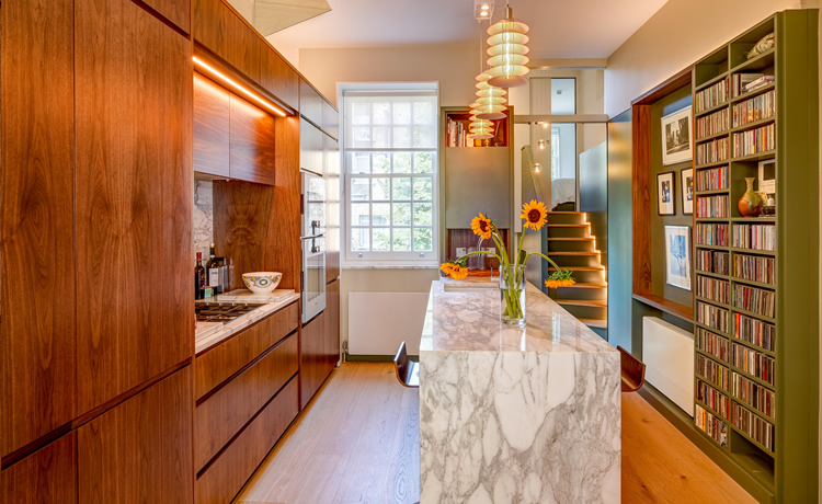We redecorate your new property iusing the best materials 